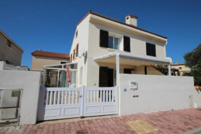 Belle Maison mitoyenne 5 pieces 8 couchages, veranda, climatisation, Wifi, 80m de la mer de PORTIRAGNES PLAGE LXRM4A